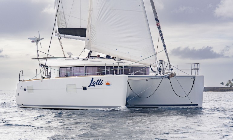Lagoon 400 summary