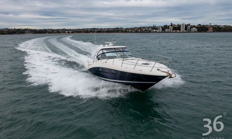 Sea Ray 44 1